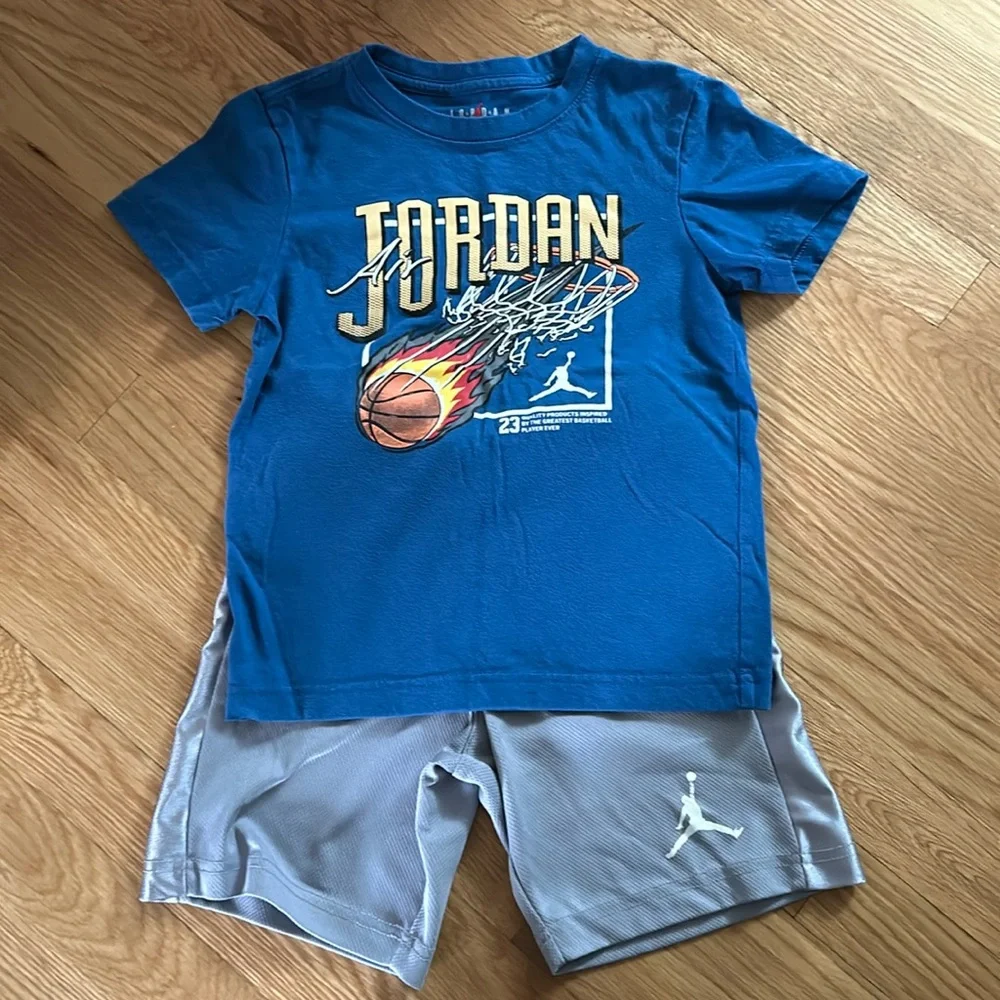 Jordan Set - Picture 1 of 4